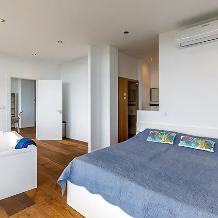 Esmeralda 8 Lujo Holiday home *